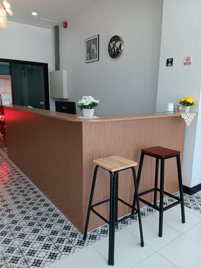 The Brown Boutique Patong Hotel Bagian luar foto