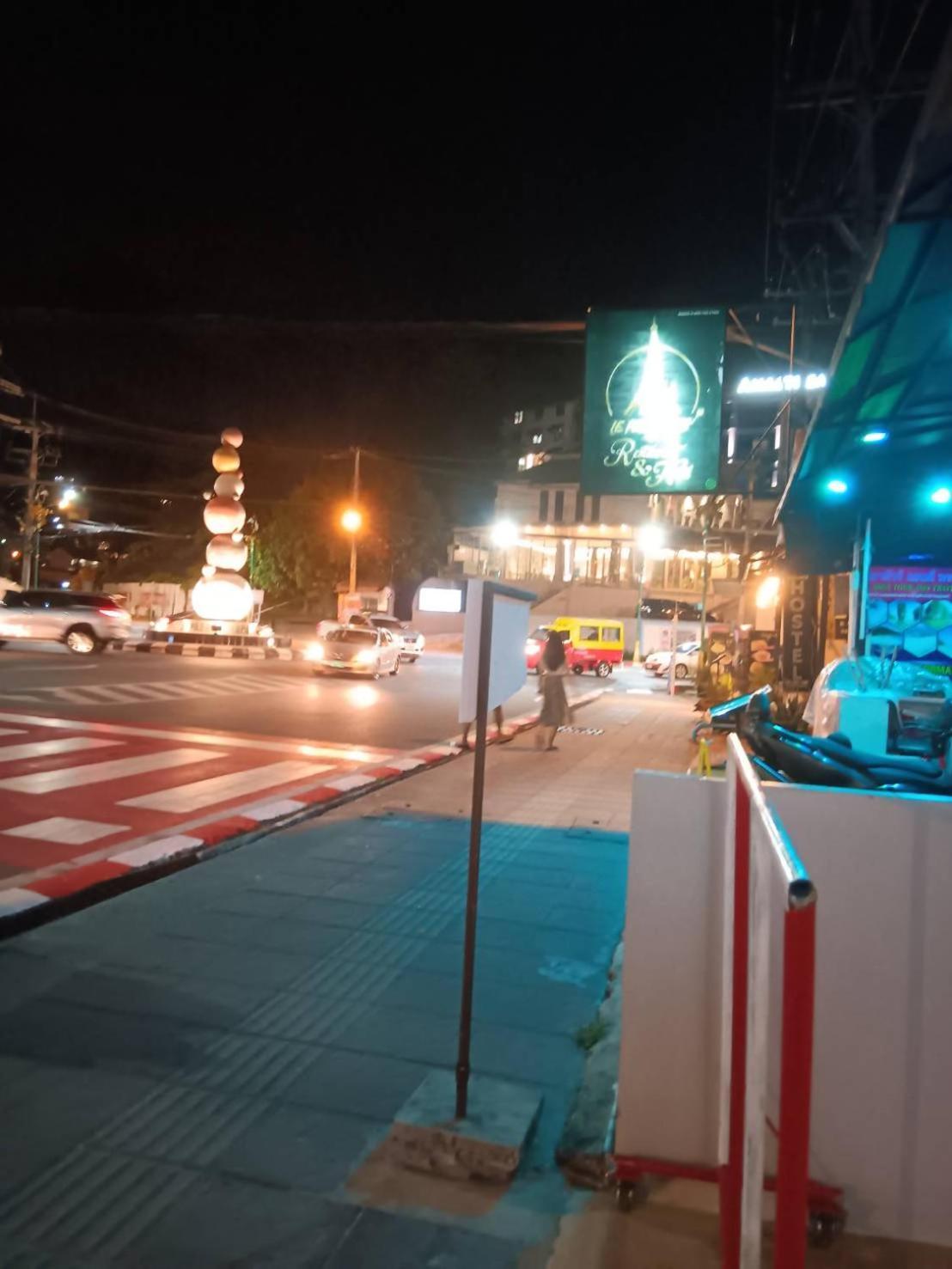 The Brown Boutique Patong Hotel Bagian luar foto